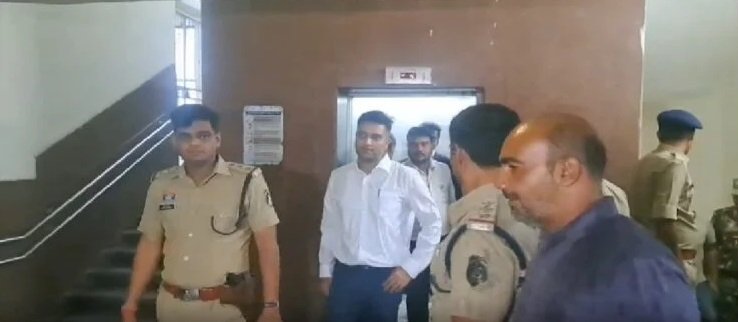 छत्तीसगढ़ शराब घोटाला: चैतन्य बघेल की कोर्ट में पेशी, ACB-EOW ने प्रोडक्शन वारंट दायर किया