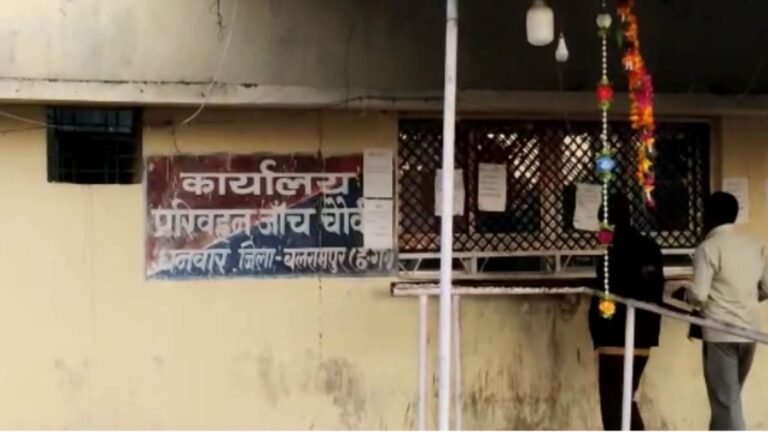 10 महीने पुरानी रंजिश का खूनी अंजाम: RTO चेकपोस्ट में घुसे बदमाश, SI और ड्राइवर पर ताबड़तोड़ हमला