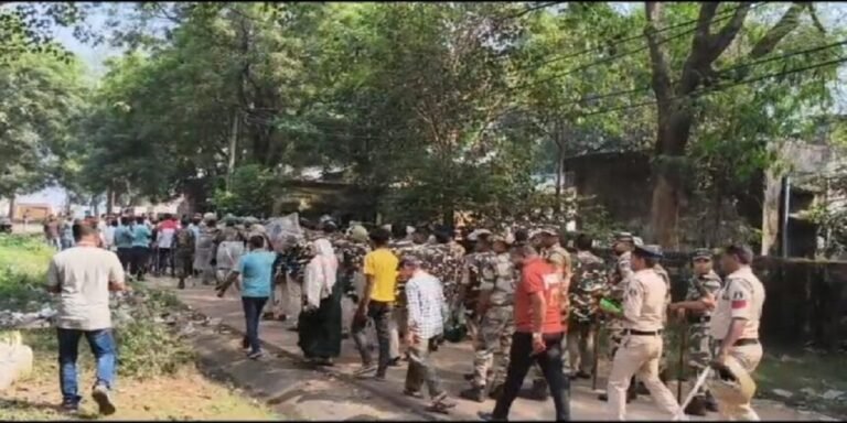 दीपका कोल खदान विस्तार पर बवाल: हरदी बाजार में प्रशासन ने शुरू किया बलपूर्वक जमीन अधिग्रहण, गांव में तनाव