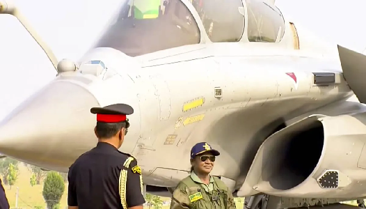 राष्ट्रपति द्रौपदी मुर्मु ने राफेल लड़ाकू विमान में भरी पहली उड़ान, अंबाला एयरबेस से हुआ ऐतिहासिक क्षण