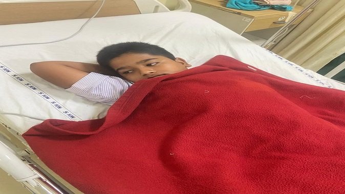 कोरबा में सांड का हमला: छात्र गंभीर रूप से घायल, निजी अस्पताल में इलाज जारी