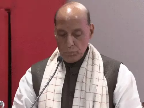 Military Infrastructure : रक्षा मंत्री ने भुज से पाक को चेताया, सेना की तैयारी पर जताया भरोसा