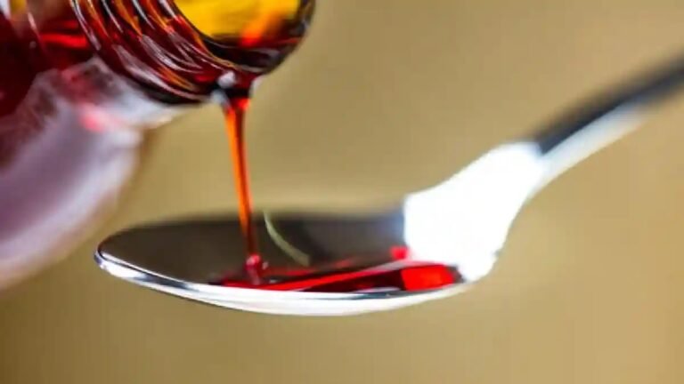 CG Breaking: 2 साल से कम उम्र के बच्चों को खांसी की सिरप पर पूर्ण प्रतिबंध, सभी जिलों को निर्देश