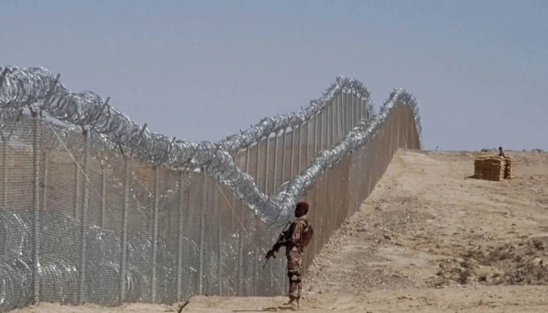 Durand Line conflict : दुरंड रेखा फिर बनी जंग का मैदान, अफगानिस्तान ने पाक सेना को दिया करारा जवाब