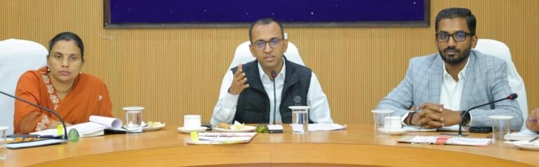 बोर्ड परीक्षाओं से पहले कोरबा में विशेष तैयारी कक्षाएं, कलेक्टर अजीत वसन्त ने दिए निर्देश