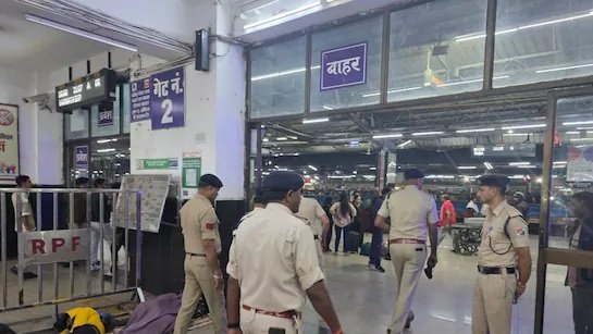 रायपुर एयरपोर्ट पर स्पेशल चेकिंग ऑपरेशन, दिल्ली धमाके के बाद बढ़ी निगरानी