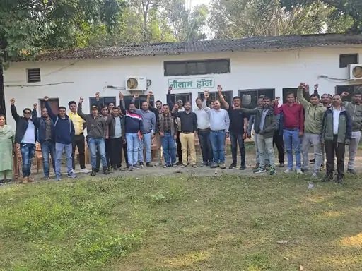 कोरबा में लकड़ी तस्करों के खिलाफ उग्र आंदोलन की चेतावनी, आरोपियों की जल्द गिरफ्तारी की मांग