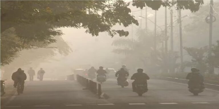 Chhattisgarh Weather Alert: इन इलाकों में शीतलहर का प्रभाव, तापमान में 3 डिग्री की गिरावट की संभावना