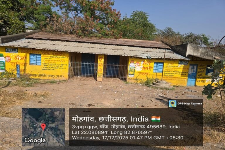 खबर का असर – लाखों रुपए का बारदाना कमरे में रखवाया, भारी नुकसान होने की थी आशंका