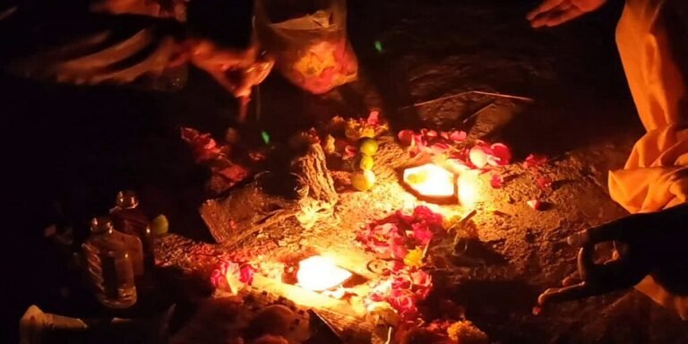 नाबालिग की अस्थियां चोरी: श्मशान में मिले नींबू-श्रृंगार के सामान, जादू-टोने की आशंका