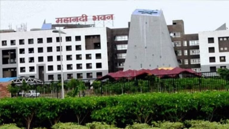 CG News – तीन IAS अधिकारियों को नई जिम्मेदारी, किरण कौशल को सौंपी समग्र शिक्षा की कमान