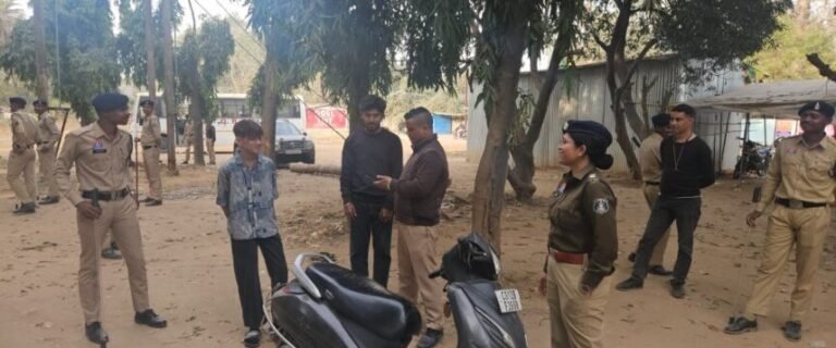 कोरबा पुलिस का “सजग कोरबा, सतर्क कोरबा” अभियान: स्कूल-कॉलेजों के आसपास बढ़ी पैट्रोलिंग