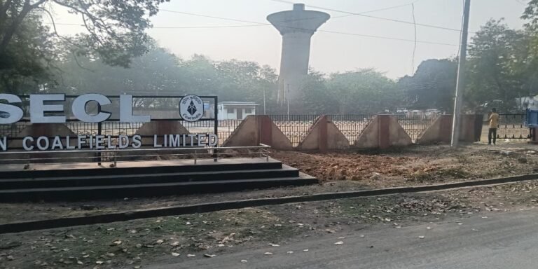 खबर का असर – SECL की संपत्ति पर हुए कब्जे से ठेकेदार को किया बेदखल