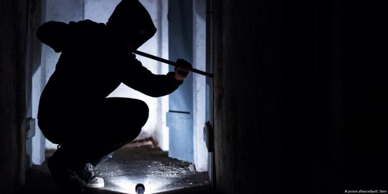 कोरबा में चोरों का आतंक: दो अलग-अलग घरों को बनाया निशाना, कीमती गहने-नकदी गायब