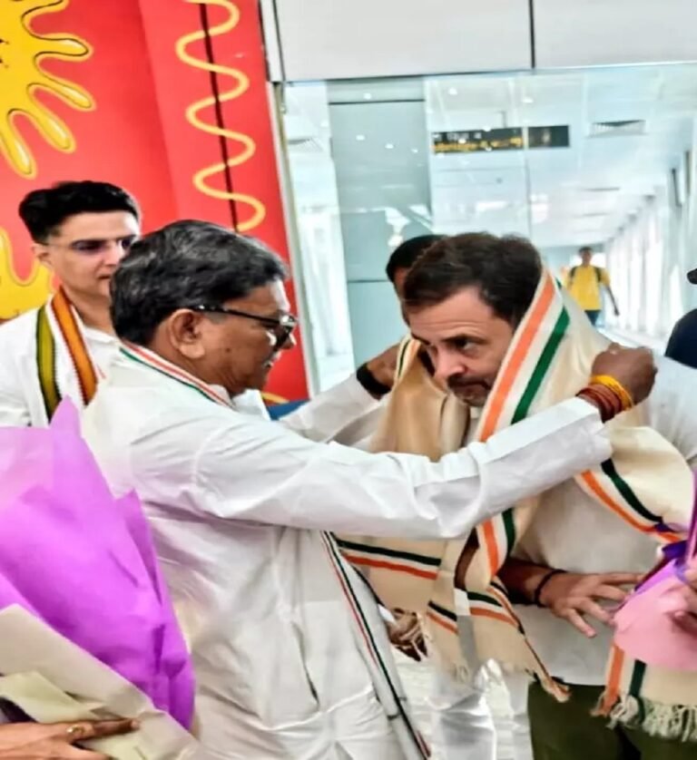 रायपुर पहुंचे राहुल गांधी, अभनपुर के 10 दिवसीय कांग्रेस प्रशिक्षण शिविर में लेंगे हिस्सा