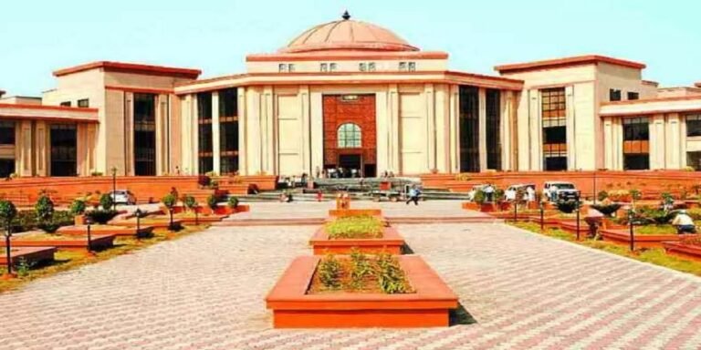 कोरबा ट्राइबल विभाग के 4.95 करोड़ गबन मामले में जनहित याचिका खारिज, हाईकोर्ट ने जांच में दखल से किया इनकार