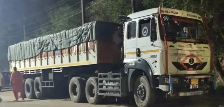 कोरबा में बैटरी स्क्रैप के अवैध कारोबार पर कार्रवाई, राजस्थान की ट्रक पकड़ी गई