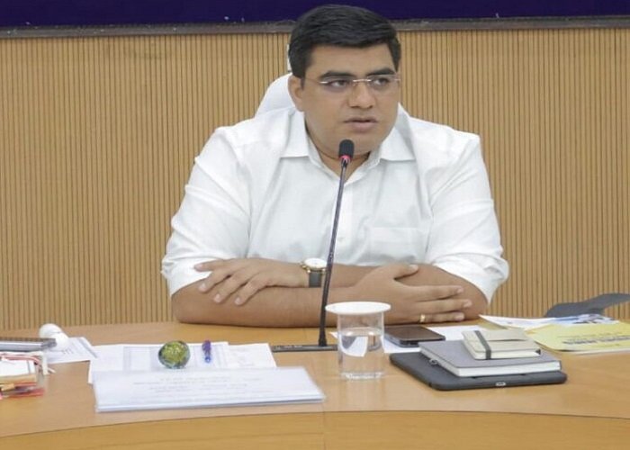 कलेक्टर ने पल्स पोलियो अभियान 2026 को लेकर जिला टास्क फोर्स की बैठक ली, तैयारियों की समीक्षा की