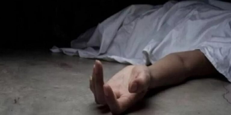 चांपा के हनुमान धारा इलाके में डबरी से मिला अज्ञात युवक का शव, इलाके में फैली सनसनी