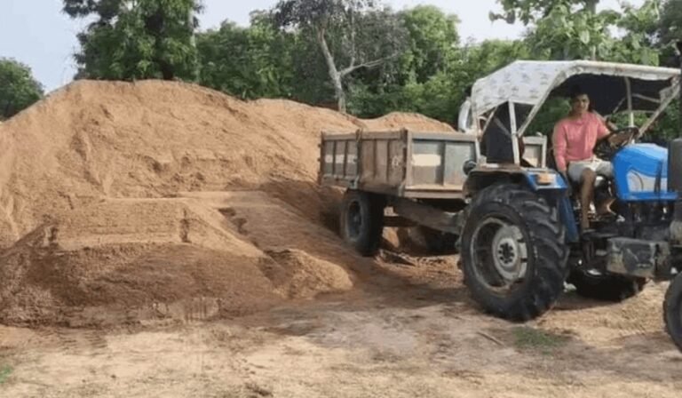कोरबा में रेत माफियाओं पर बड़ी कार्रवाई, 100 ट्रैक्टर जब्त; खनिज विभाग-तहसील प्रशासन का संयुक्त अभियान