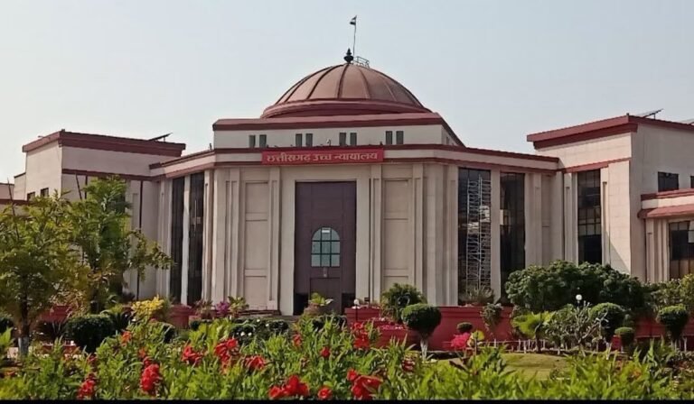CG – पुलिस अफसरों की पोस्टिंग पर हाईकोर्ट की रोक, वरिष्ठता विवाद में राज्य सरकार से मांगा जवाब