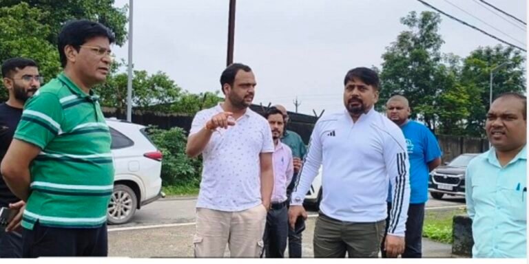 कोरबा के इंडस्ट्रियल एरिया में होगा बड़े पैमाने पर वृक्षारोपण, आयुक्त ने किया स्थल निरीक्षण